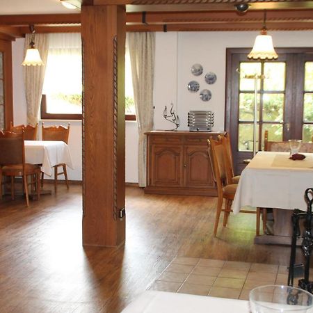Landgasthof Hotel Zur Linde im Taunus Gemünden Exterior foto